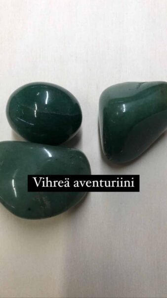 Vihrea_aventuriini_kivi_2_cm_hiottu